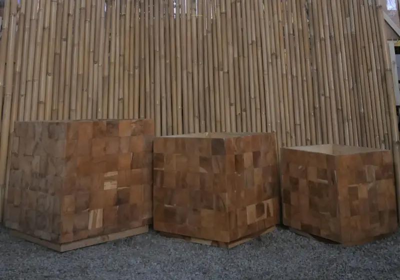 Product image 1 of the product “Wooden planter, cubic form made from teak root. Set of 3, in the size 70, 60 and 50 cm ”
